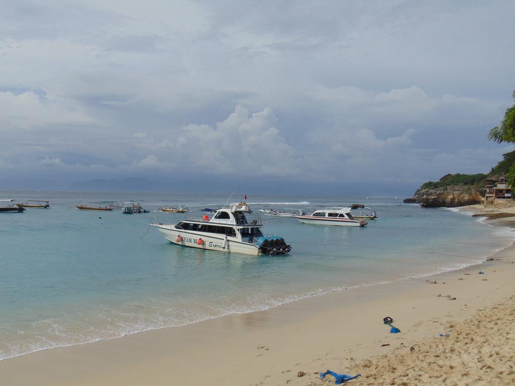 Starfish Lembongan Hotel Exterior foto