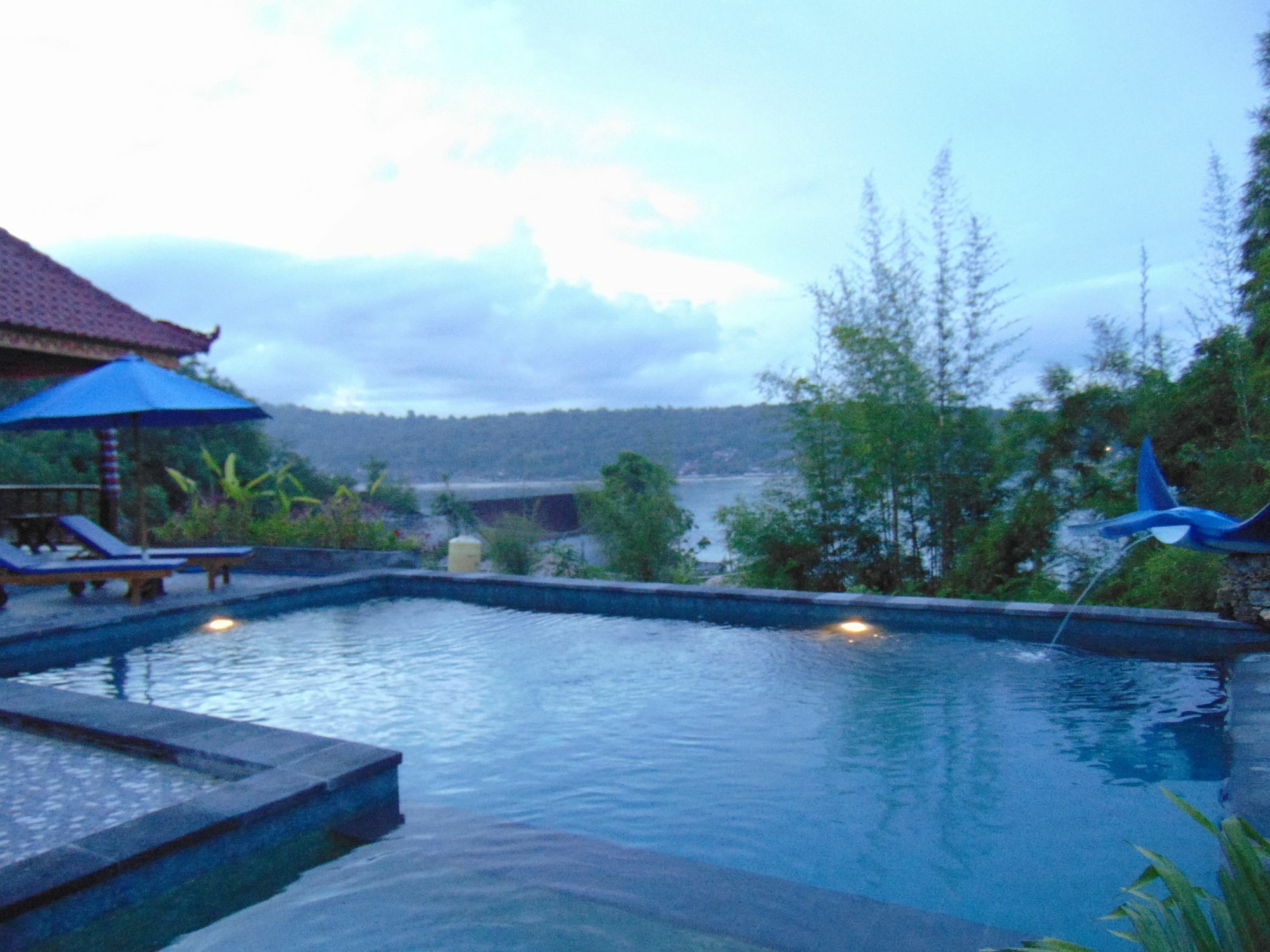 Starfish Lembongan Hotel Exterior foto