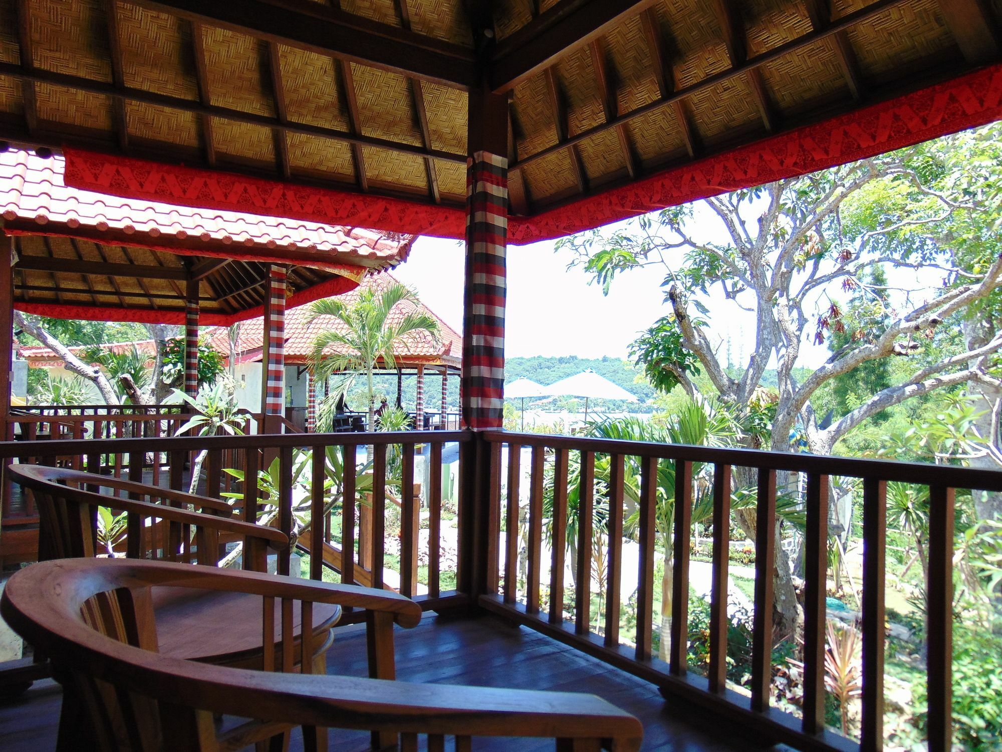 Starfish Lembongan Hotel Exterior foto