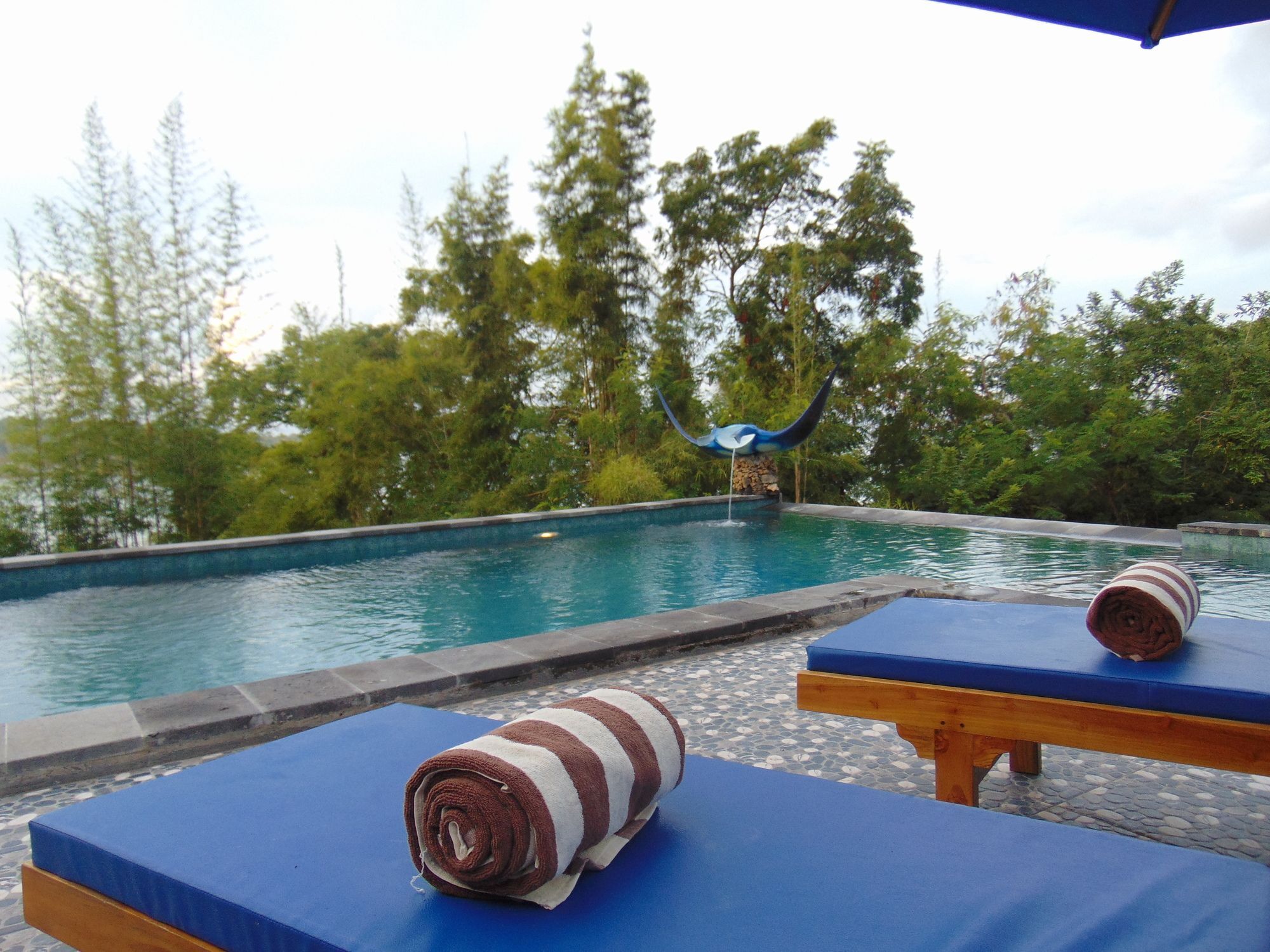 Starfish Lembongan Hotel Exterior foto